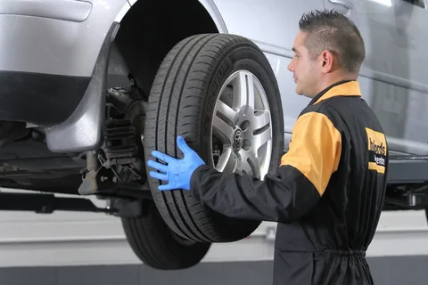 Tyre replacement service in Dubai